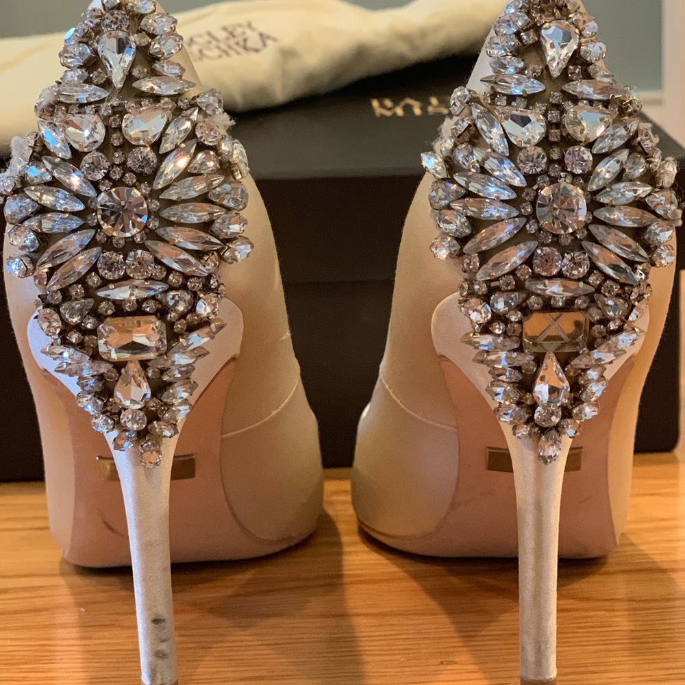 Badgley Mischka, Nilla Peep-Toe Evening Pump